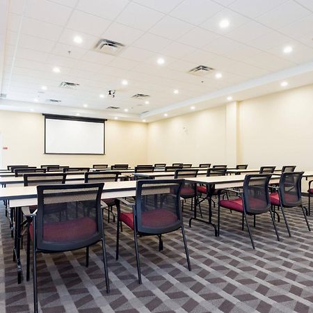 Towneplace Suites By Marriott Edmonton South Εξωτερικό φωτογραφία