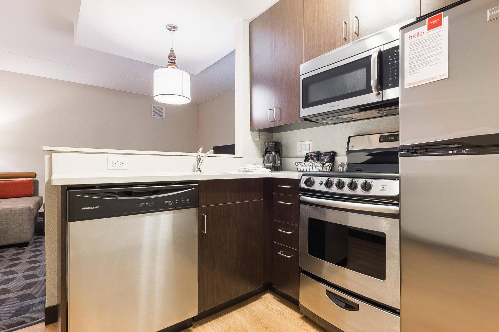 Towneplace Suites By Marriott Edmonton South Εξωτερικό φωτογραφία