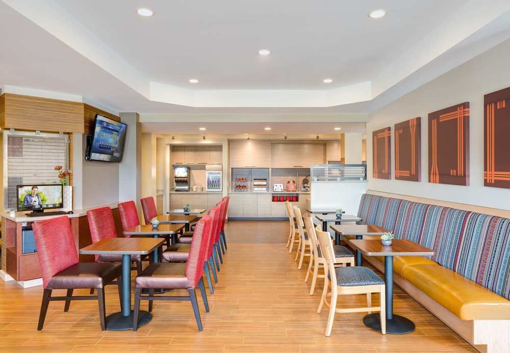 Towneplace Suites By Marriott Edmonton South Εξωτερικό φωτογραφία