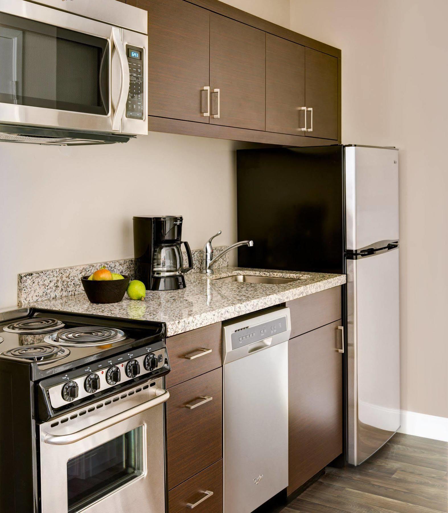 Towneplace Suites By Marriott Edmonton South Εξωτερικό φωτογραφία